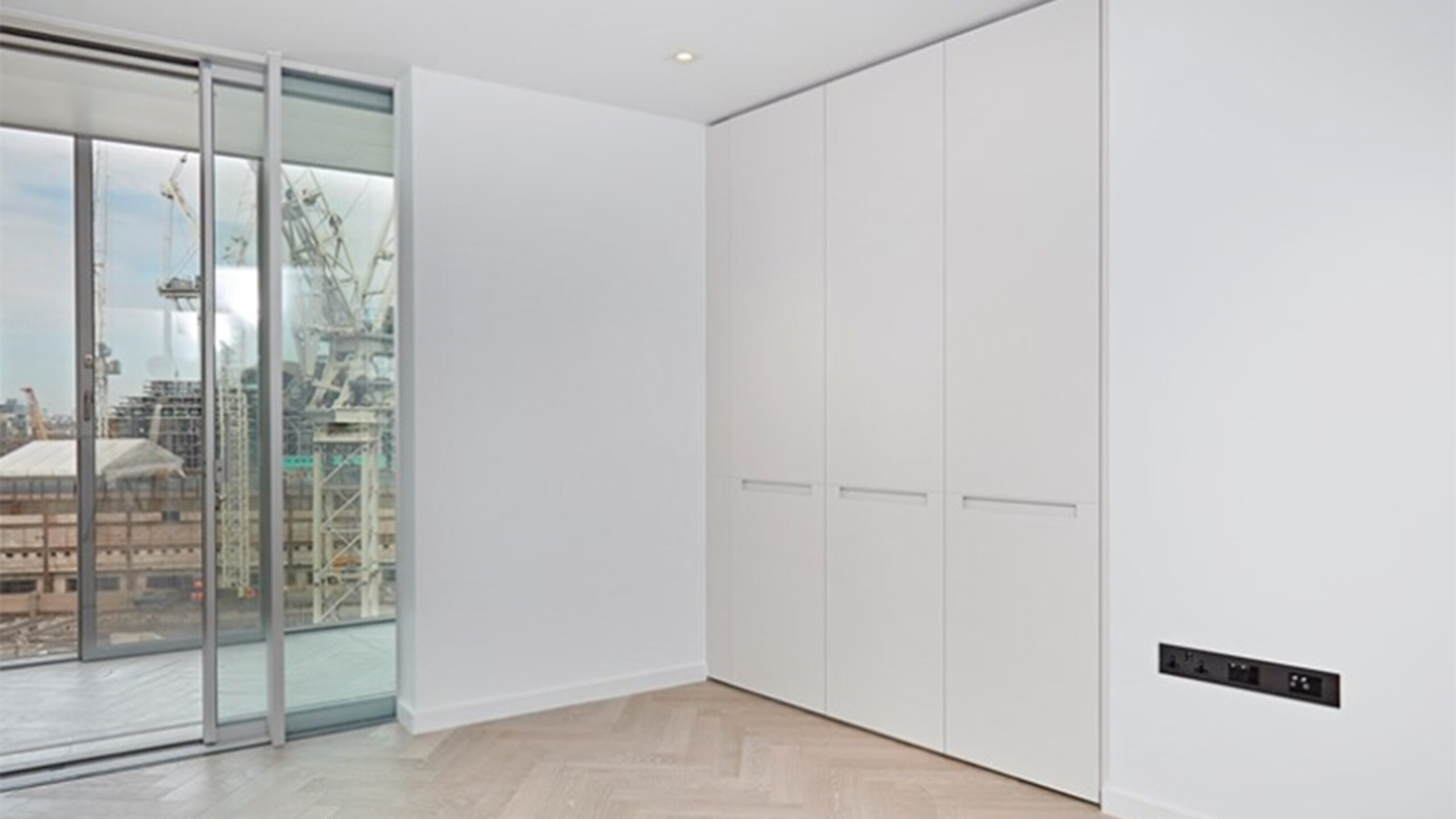 LEMAWARDROBESBATTERSEAPOWERSTATION sito