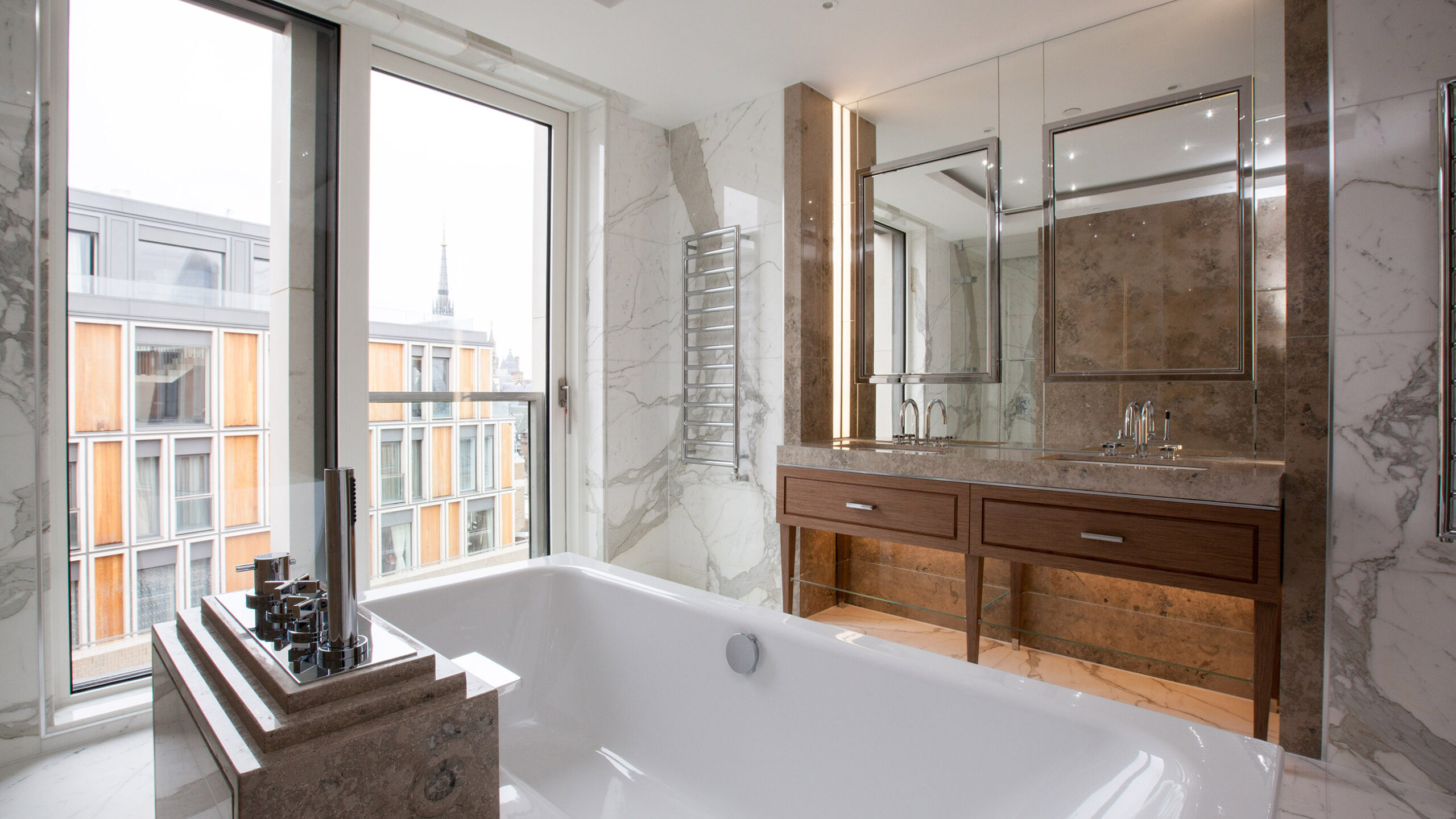 LEMA 190Strand UK (5)