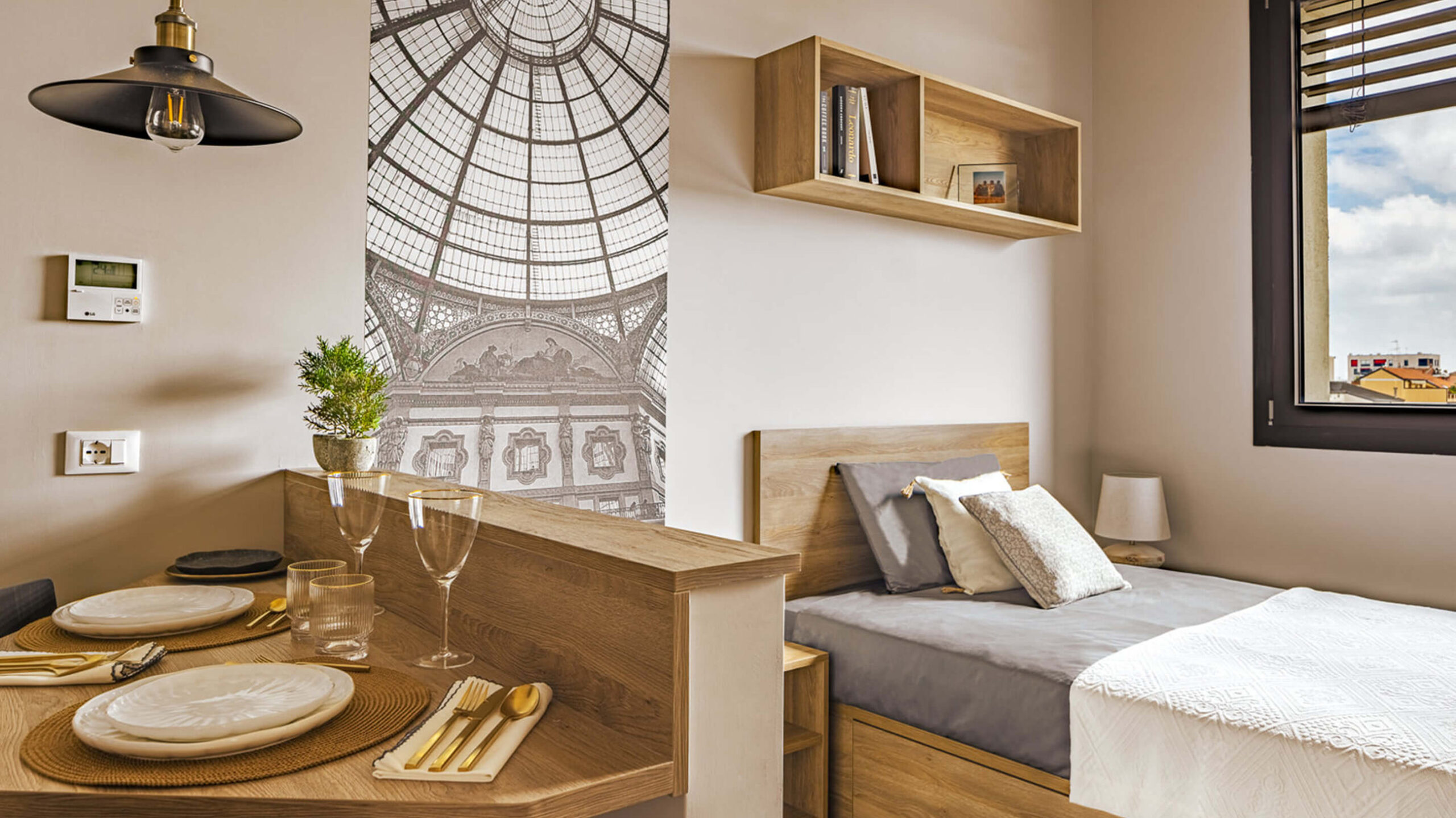 COLLEGIATE 23 LUXURY APARTMENT B417 2